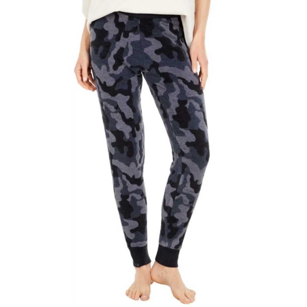 Barefoot Dreams Cozychic Ultra Lite Camo Joggers